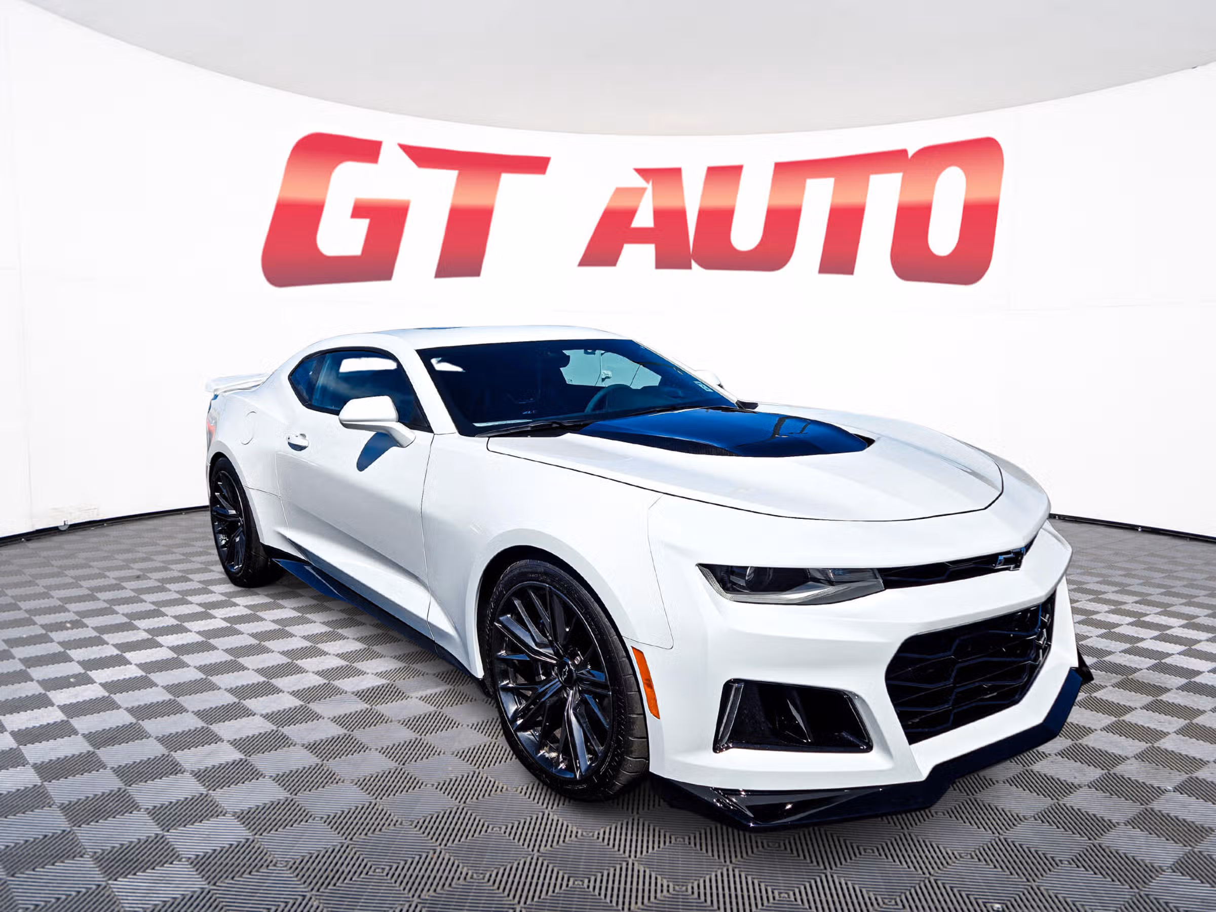2022 Chevrolet Camaro ZL1 Image 1
