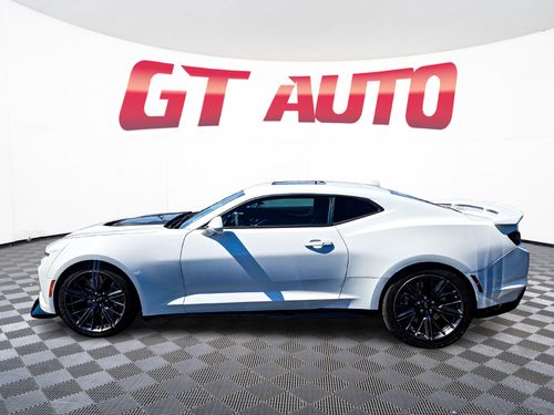 2022 Chevrolet Camaro ZL1 Lower Image 2