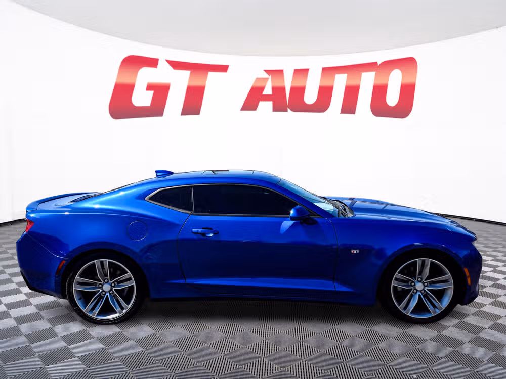 2018 Chevrolet Camaro LT Image 8