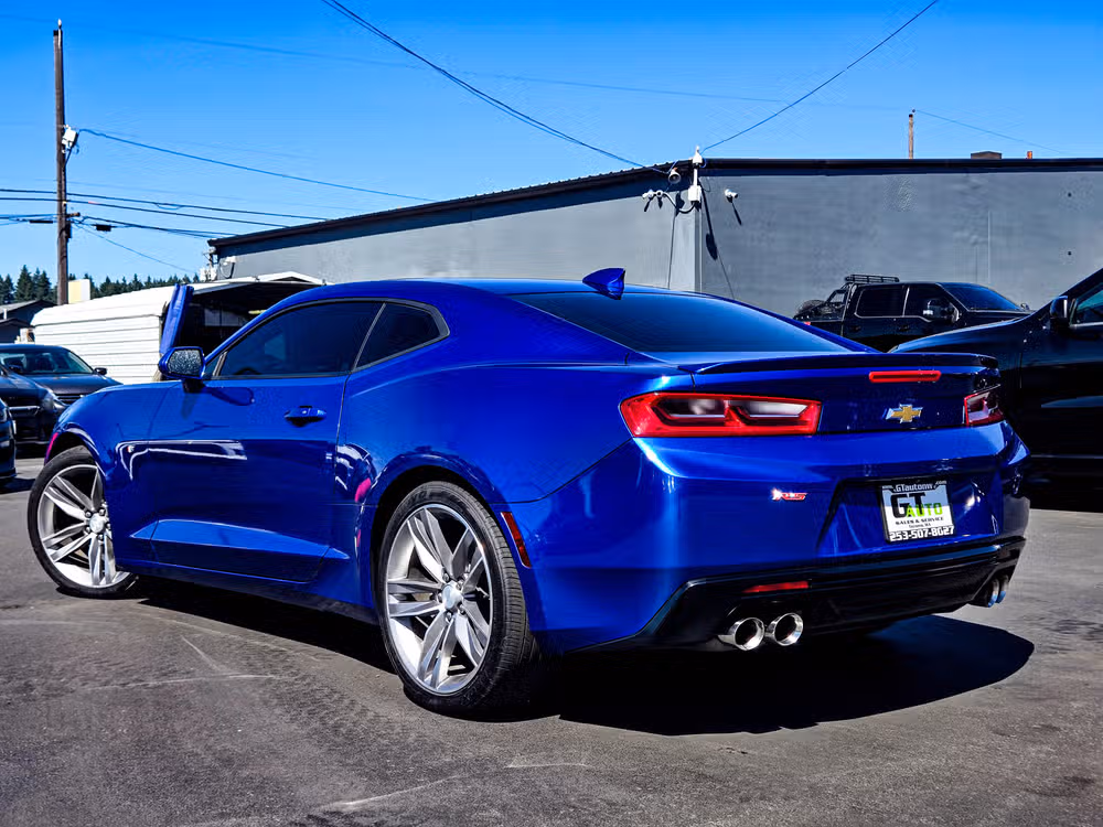 2018 Chevrolet Camaro LT Image 12