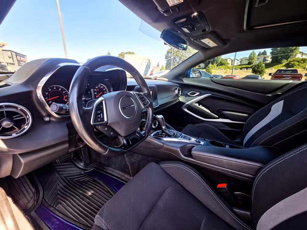 2018 Chevrolet Camaro LT Image 15