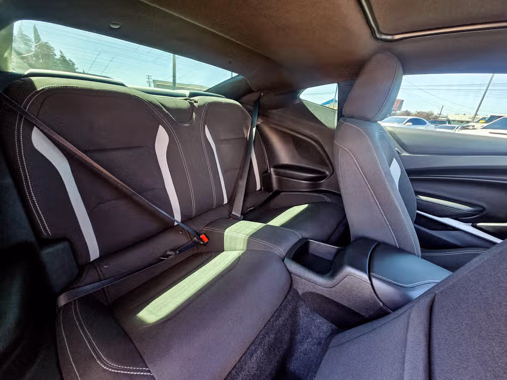 2018 Chevrolet Camaro LT Image 21
