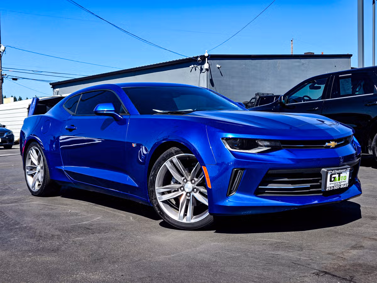 2018 Chevrolet Camaro LT Image 11