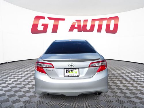 2012 Toyota Camry SE Lower Image 3