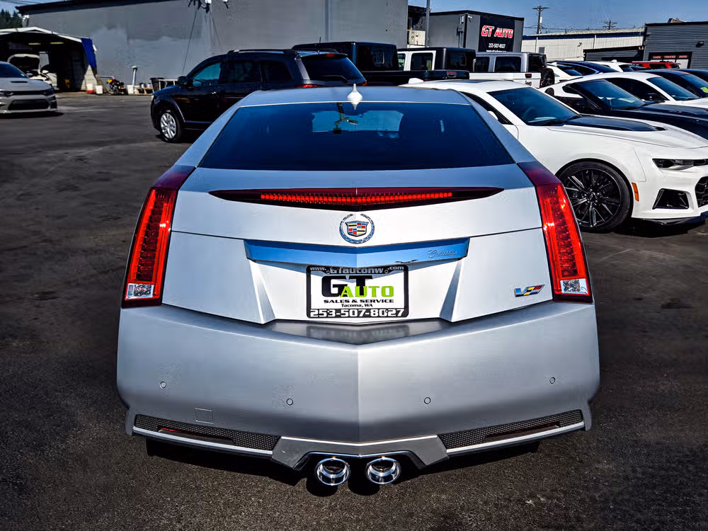 2013 Cadillac CTS-V Base Image 12