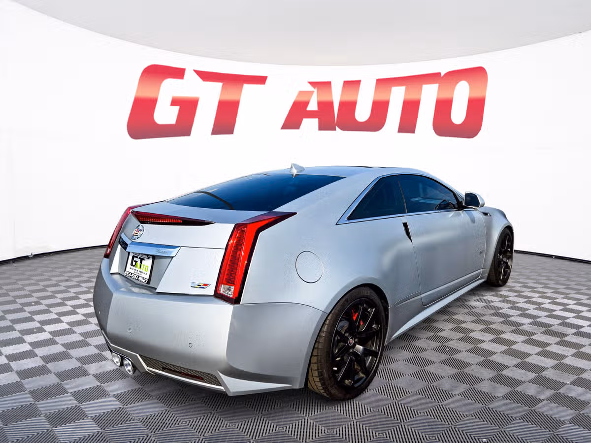 2013 Cadillac CTS-V Base Image 7