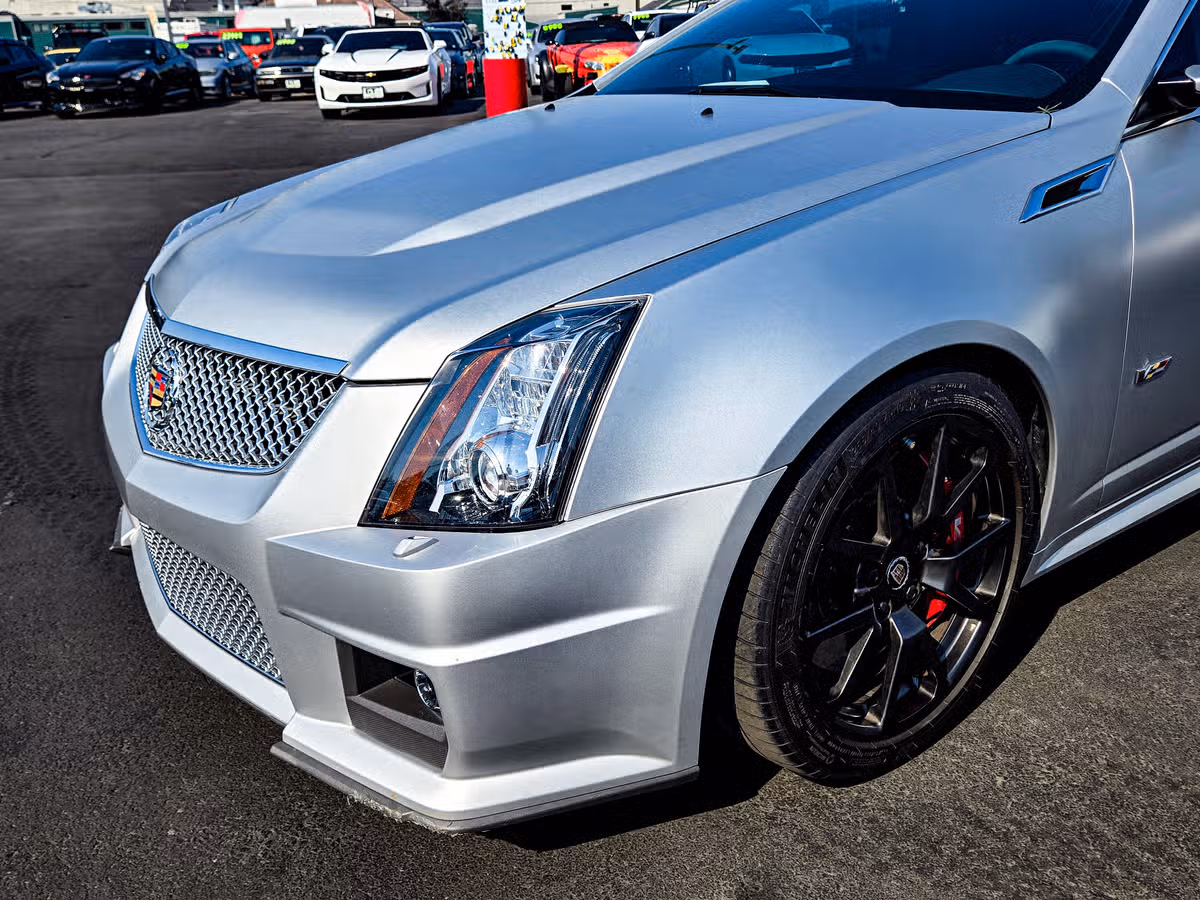 2013 Cadillac CTS-V Base Image 13