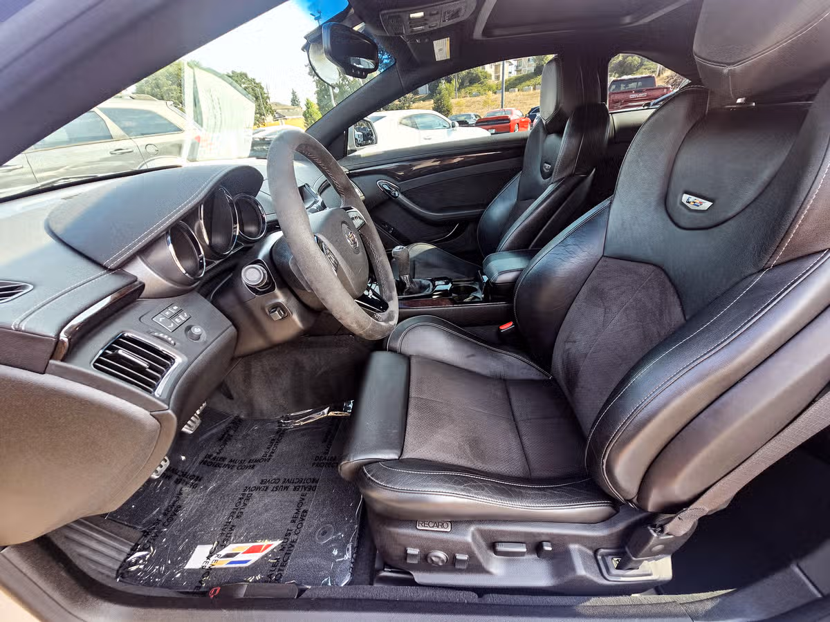 2013 Cadillac CTS-V Base Image 20