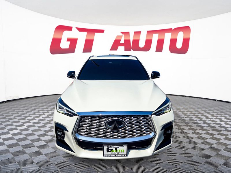 2022 INFINITI QX55 Luxe Crossover Upper Image 2