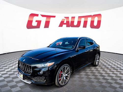 2017 Maserati Levante S Lower Image 1