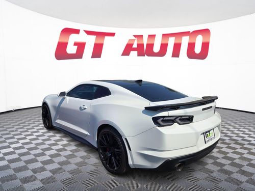 2019 Chevrolet Camaro SS Lower Image 2