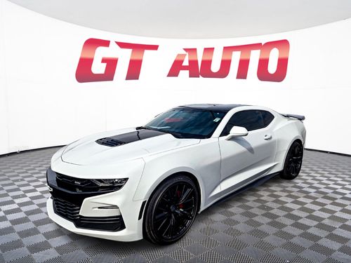 2019 Chevrolet Camaro SS Lower Image 1