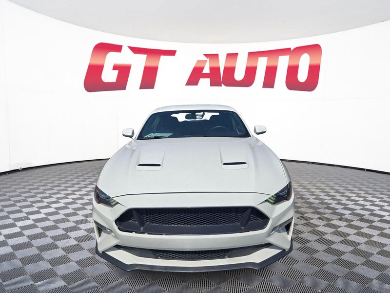 2019 Ford Mustang GT Upper Image 2