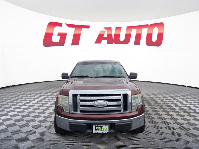 2009 Ford F-150 XLT SuperCrew Upper Image 2