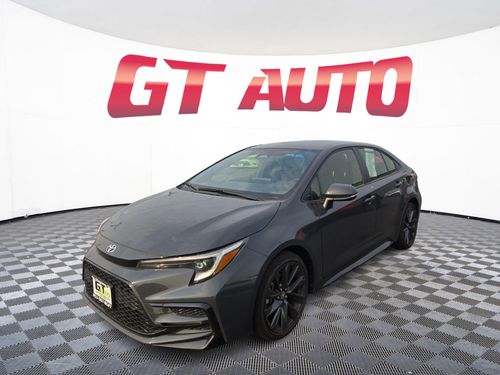 2024 Toyota Corolla SE Lower Image 1