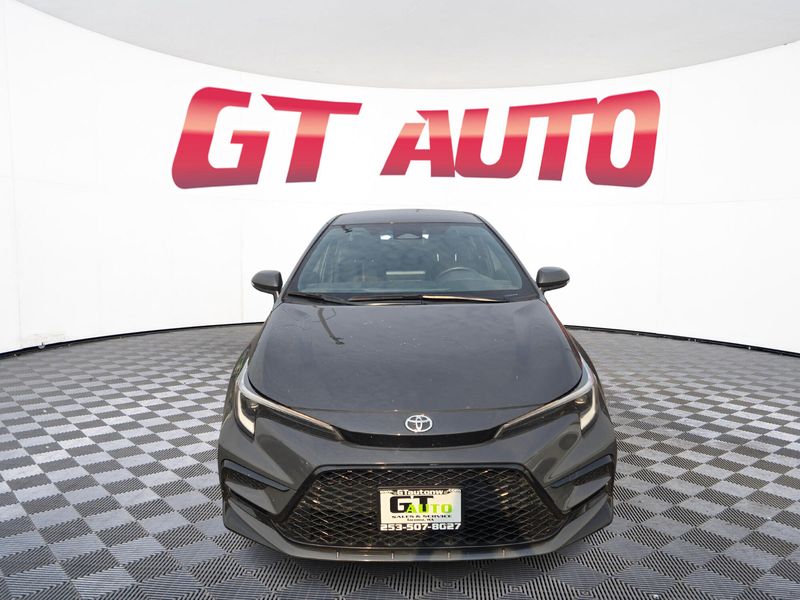 2024 Toyota Corolla SE Upper Image 2