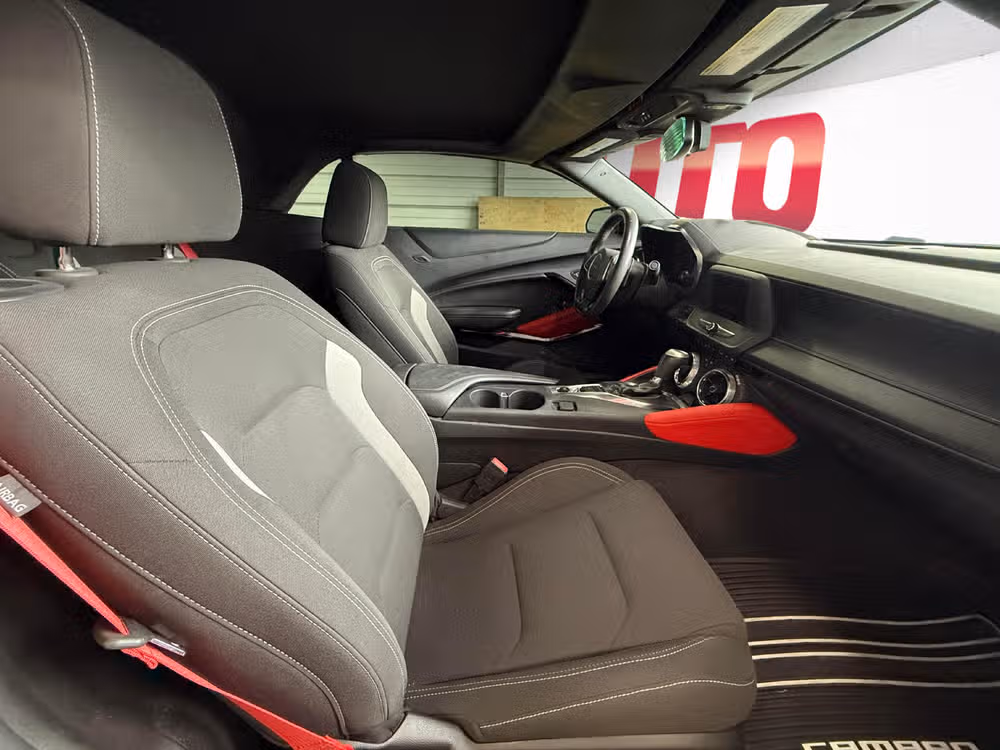 2021 Chevrolet Camaro LT1 Lower Image 2