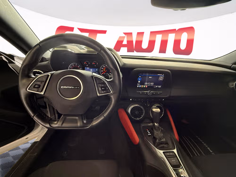 2021 Chevrolet Camaro LT1 Image 5