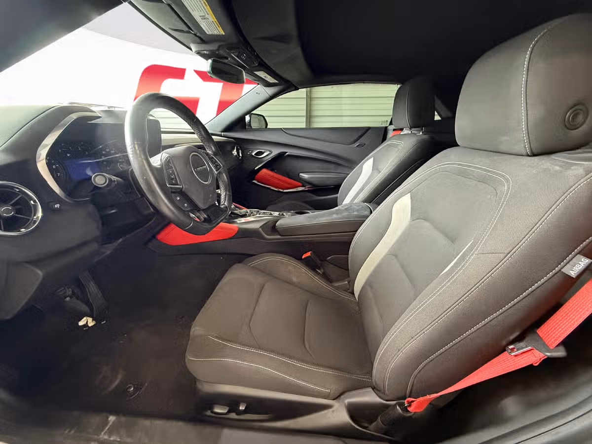 2021 Chevrolet Camaro LT1 Image 3