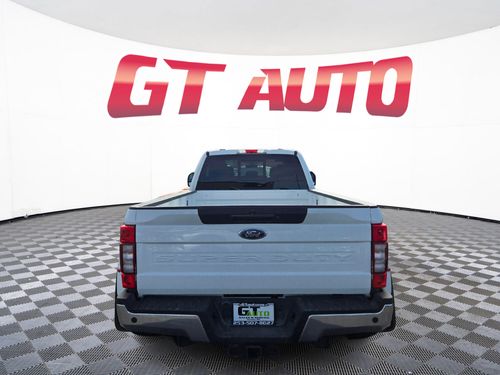 2022 Ford F-350 Super Duty Lariat Crew Cab Lower Image 3