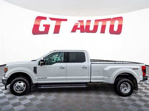 2022 Ford F-350 Super Duty Lariat Crew Cab Lower Image 2