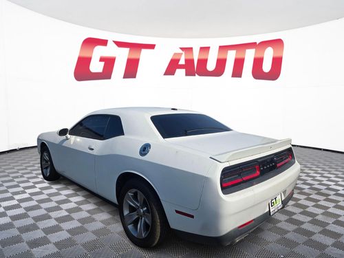 2018 Dodge Challenger SXT Lower Image 2