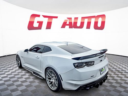 2019 Chevrolet Camaro SS Lower Image 3