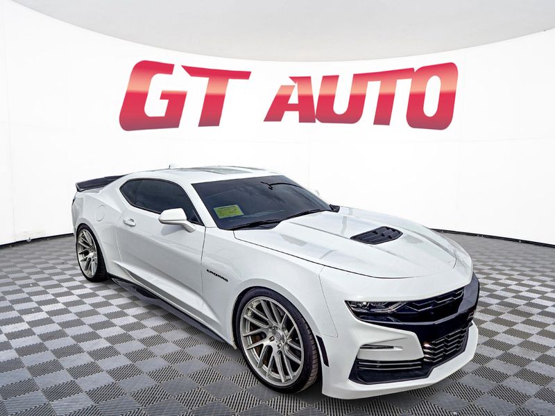 2019 Chevrolet Camaro SS Upper Image 1