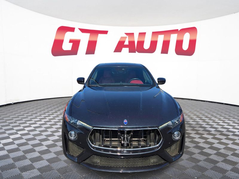 2019 Maserati Levante Trofeo Upper Image 2