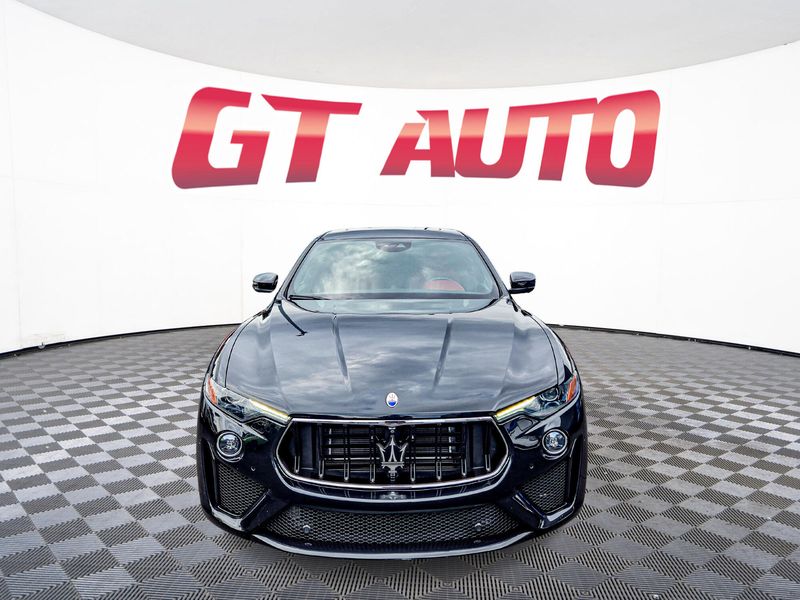 2019 Maserati Levante Trofeo Upper Image 2