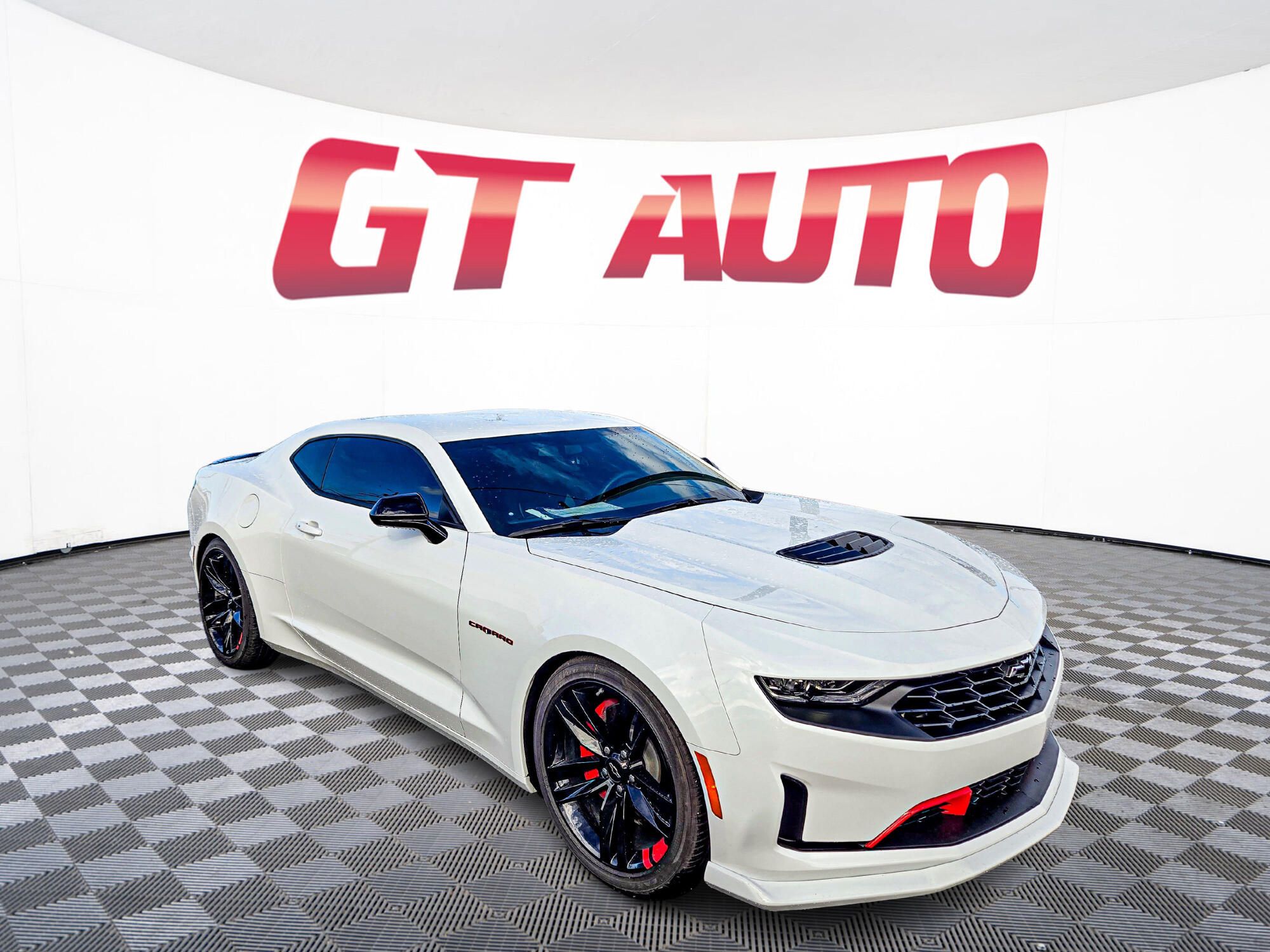 2023 Chevrolet Camaro LT1's photo