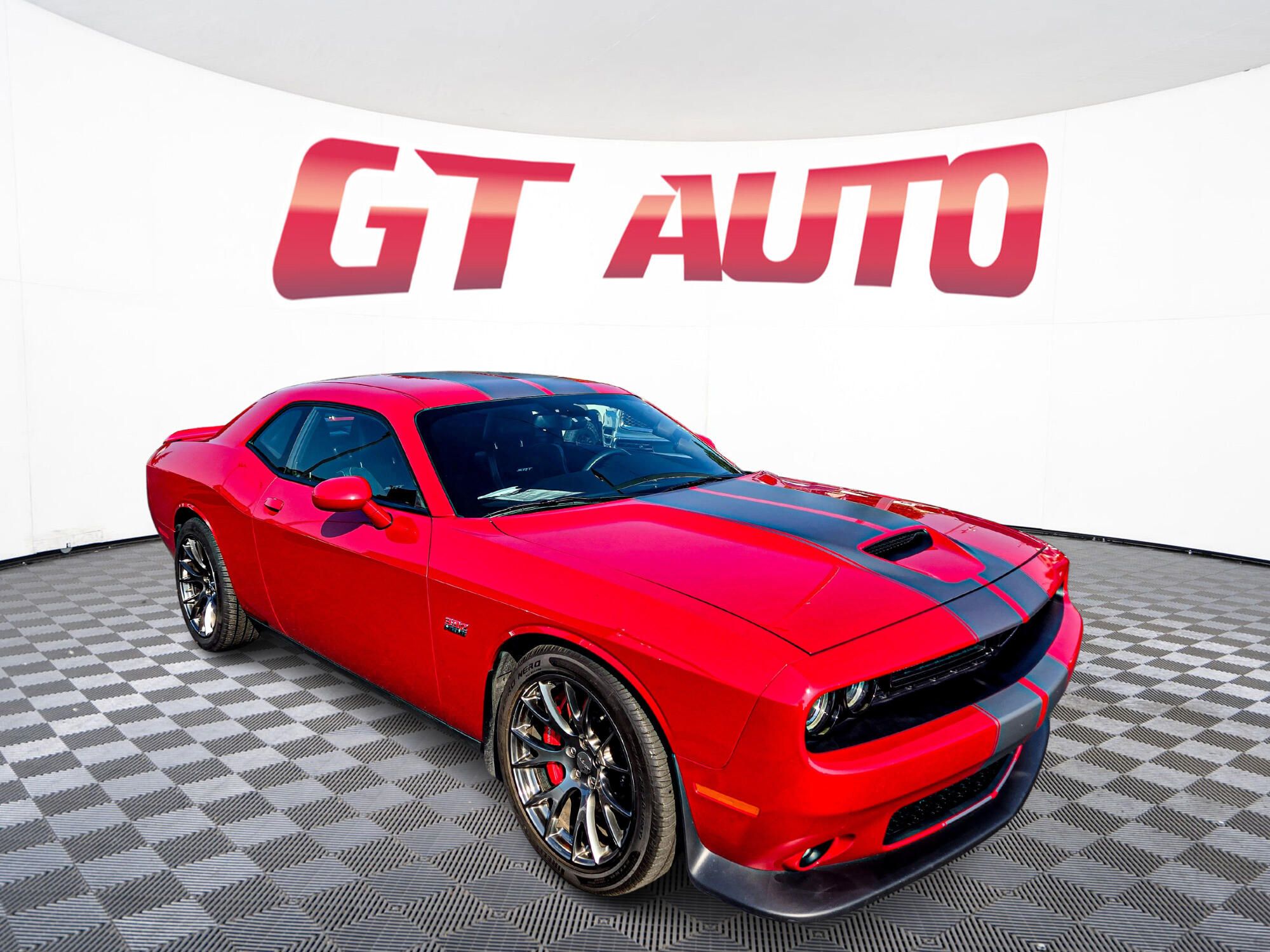 2015 Dodge Challenger SRT's photo