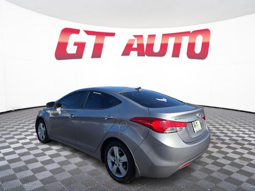 2013 Hyundai ELANTRA GLS Lower Image 2