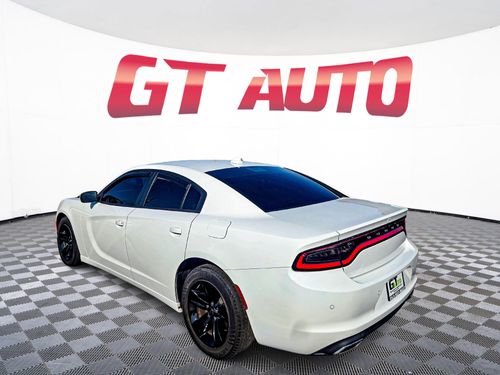 2018 Dodge Charger SXT Plus Lower Image 3