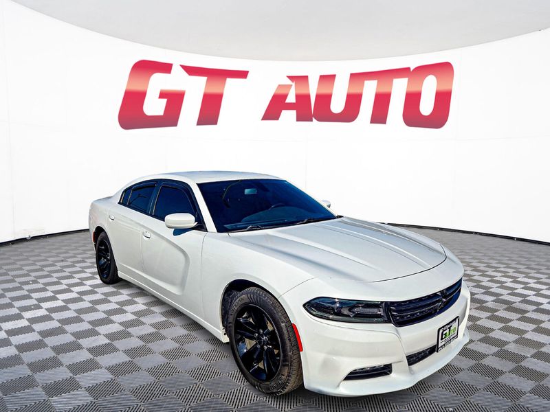 2018 Dodge Charger SXT Plus Upper Image 1
