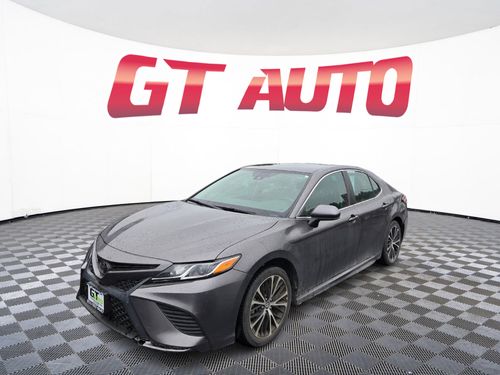 2019 Toyota Camry SE Lower Image 1
