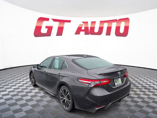 2019 Toyota Camry SE Lower Image 2