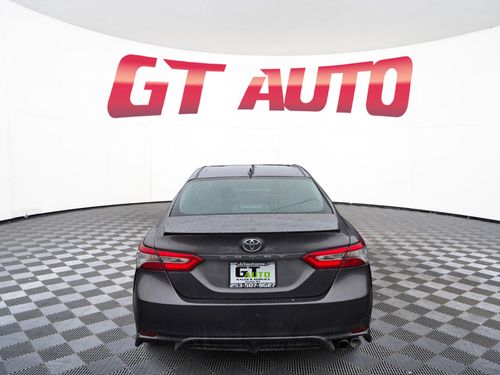 2019 Toyota Camry SE Lower Image 3