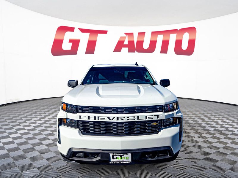2021 Chevrolet Silverado 1500 Custom Crew Cab Upper Image 2