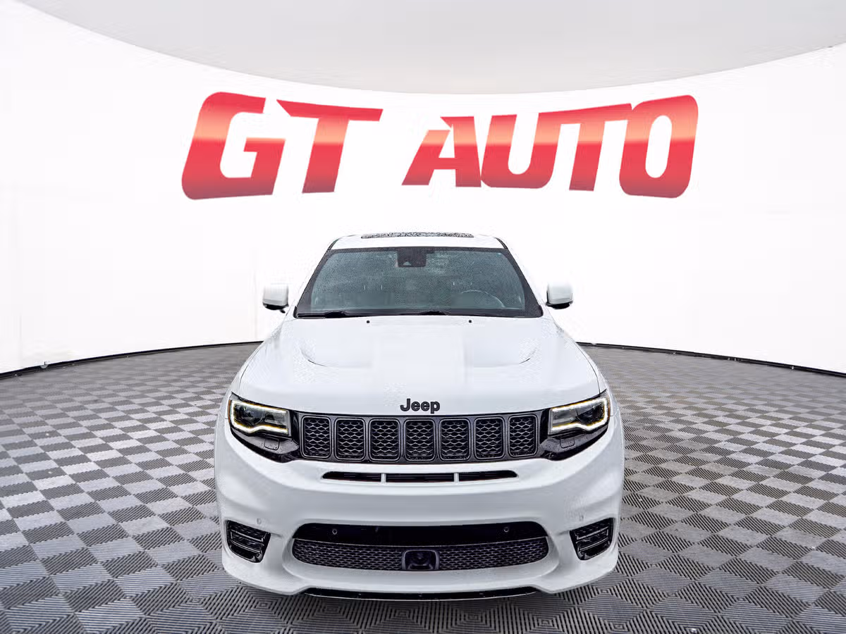 2020 Jeep Grand Cherokee SRT Image 2