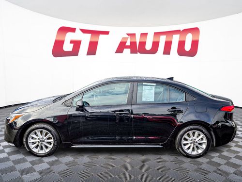 2022 Toyota Corolla LE Lower Image 2
