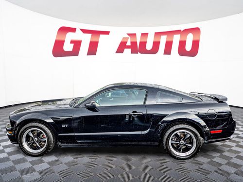 2008 Ford Mustang GT Premium Lower Image 2