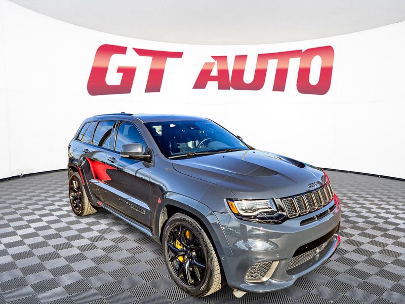 2018 Jeep Grand Cherokee Trackhawk Upper Image 1