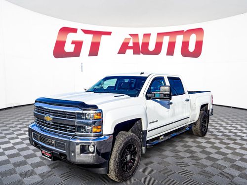 2015 Chevrolet Silverado 2500HD LTZ Lower Image 1