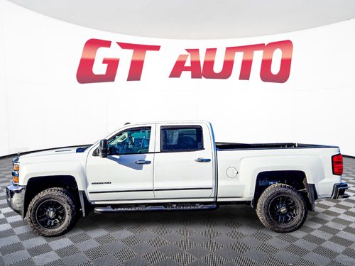 2015 Chevrolet Silverado 2500HD LTZ Lower Image 2