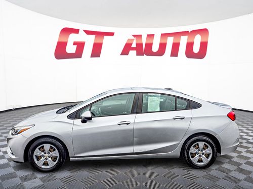 2018 Chevrolet Cruze LS Auto Lower Image 2