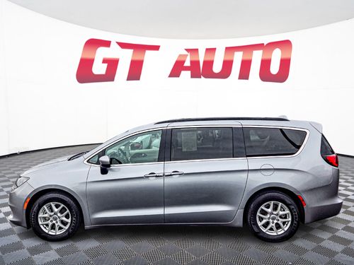 2020 Chrysler Voyager LXi Passenger Lower Image 2