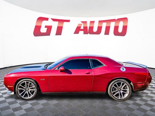 2023 Dodge Challenger R/T Lower Image 2