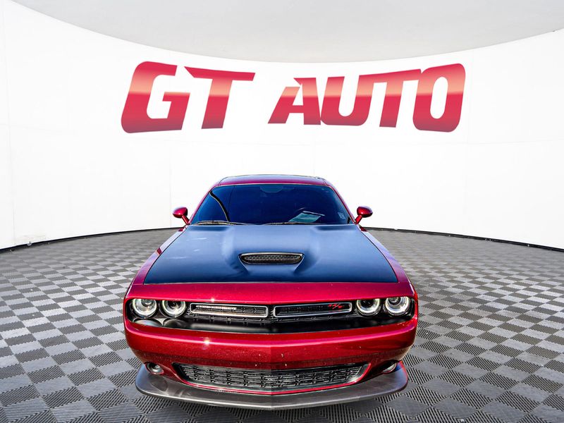 2023 Dodge Challenger R/T Upper Image 2