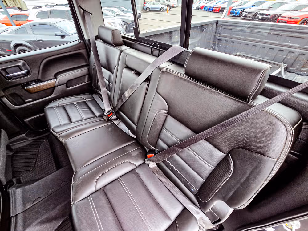 2018 GMC Sierra 2500HD Denali Image 13